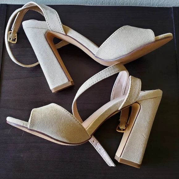 Lulu's natural suede heels. - Picture 2 of 4